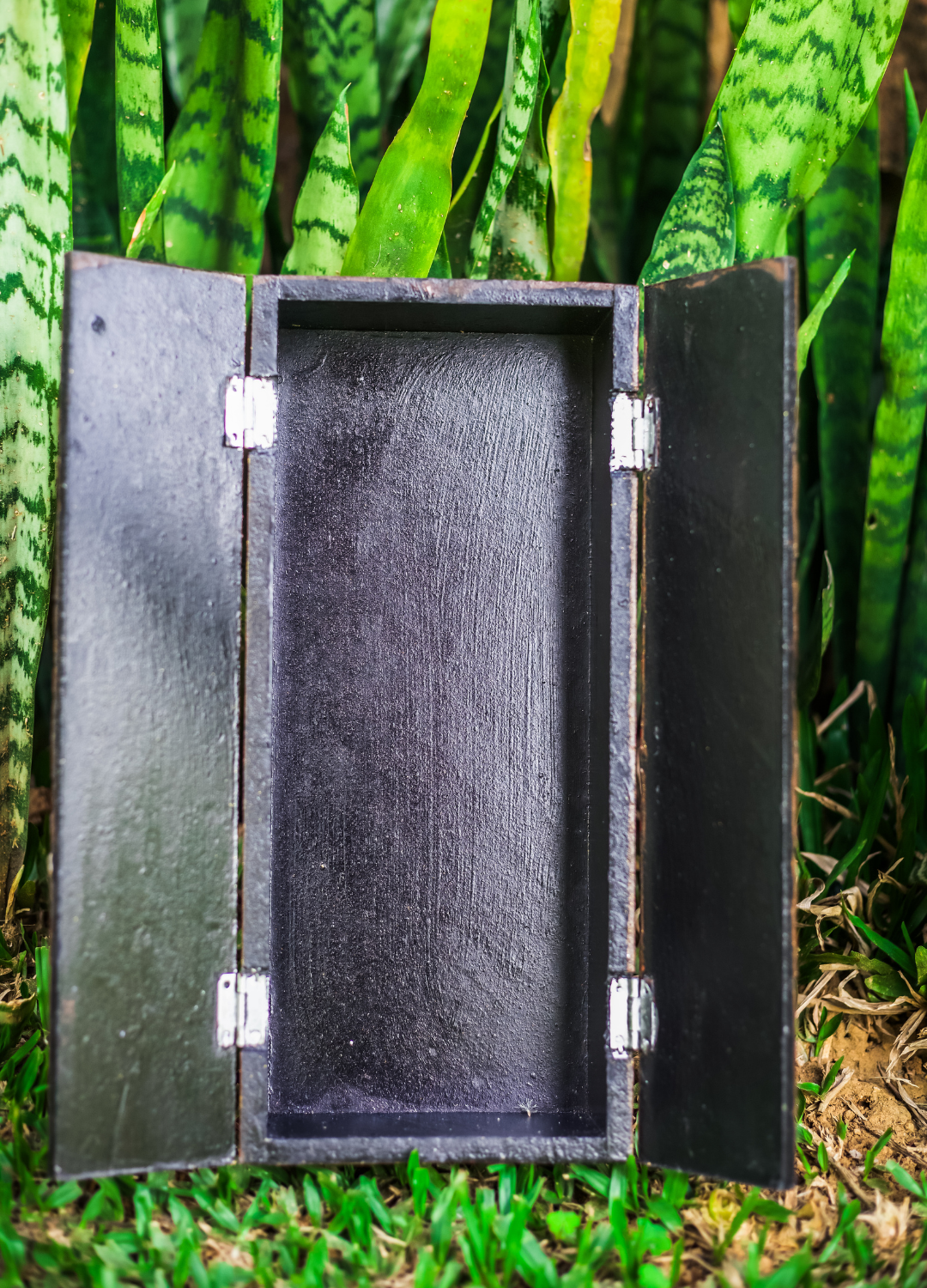 CAIXA OM DECORATIVA PARA INCENSOS E OBJETOS – FEITA À MÃO EM BALI