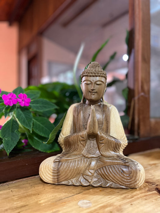 BUDA SIDARTHA ANJALI MUDRA – ESCULTURA BALINESA EM MADEIRA ENTALHADA À MÃO 20% OFF