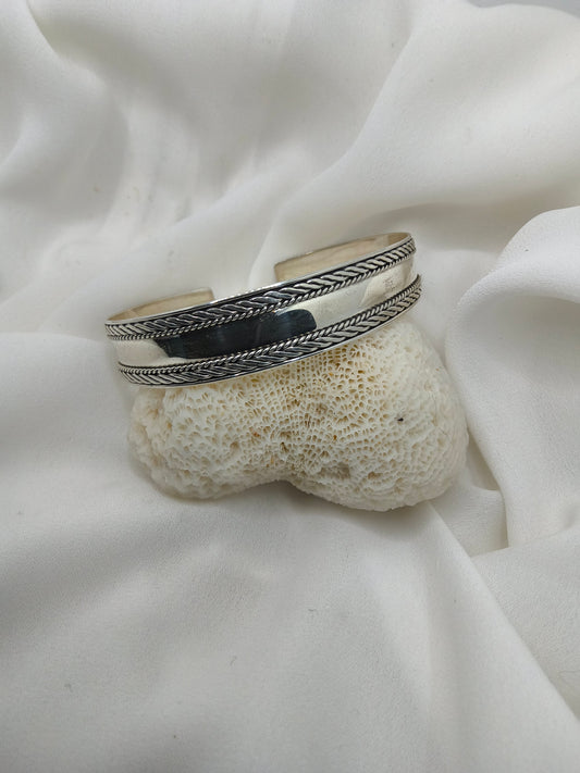 BRACELETE RISCO DEITADO EM PRATA 925 – FEITO À MÃO EM BALI