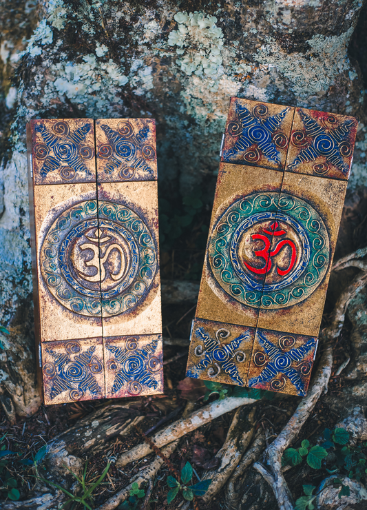 CAIXA OM DECORATIVA PARA INCENSOS E OBJETOS – FEITA À MÃO EM BALI