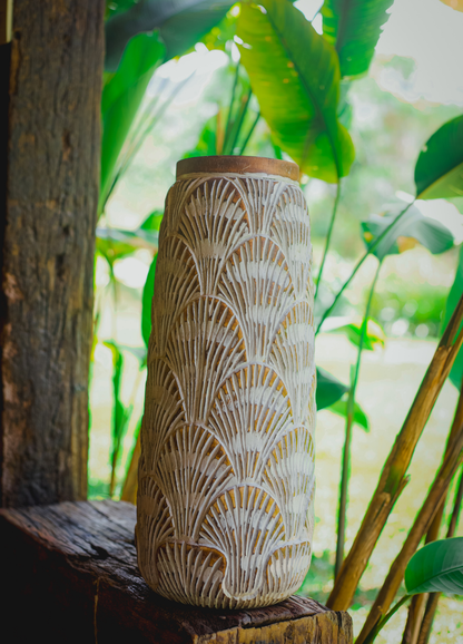 VASO CONCHA – DECORAÇÃO TRIBAL COM FORMAS ORGÂNICAS 25% OFF