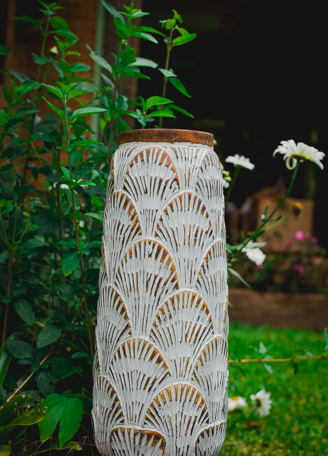 VASO CONCHA – DECORAÇÃO TRIBAL COM FORMAS ORGÂNICAS 25% OFF