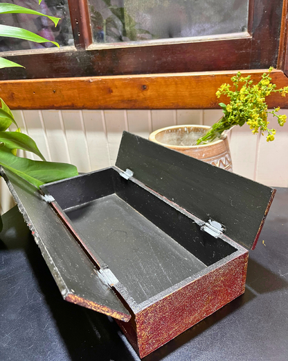 CAIXA MÃO HAMSA DECORATIVA PARA INCENSOS – FEITA À MÃO EM BALI