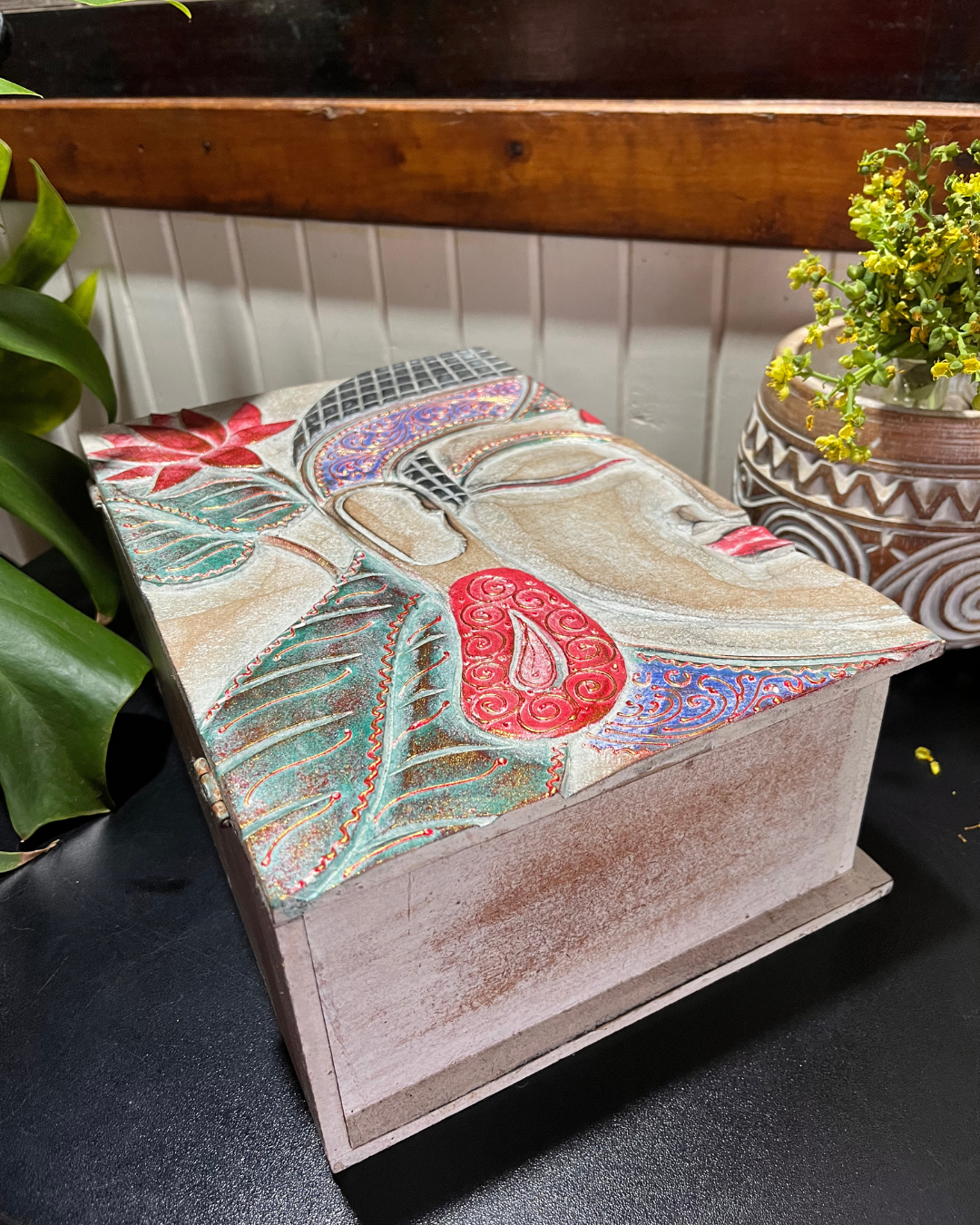 CAIXA MEIO ROSTO BUDA SIDARTA – FEITA À MÃO EM BALI