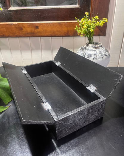 CAIXA OM DECORATIVA PARA INCENSOS E OBJETOS – FEITA À MÃO EM BALI