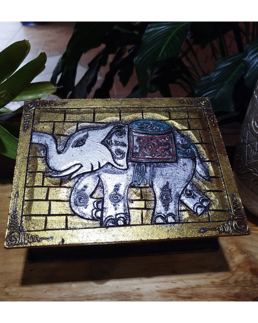 CAIXA DECORATIVA ELEFANTE – FEITA À MÃO EM BALI