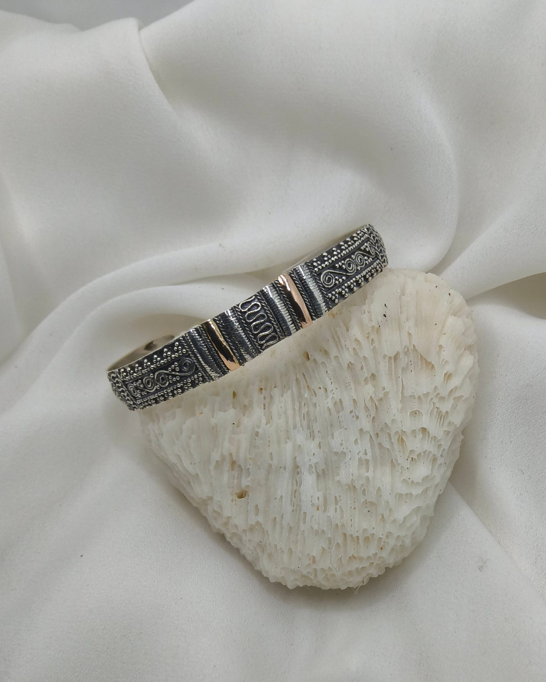 BRACELETE CUFF COBRINHA PRATA & OURO 925 – FEITO À MÃO EM BALI