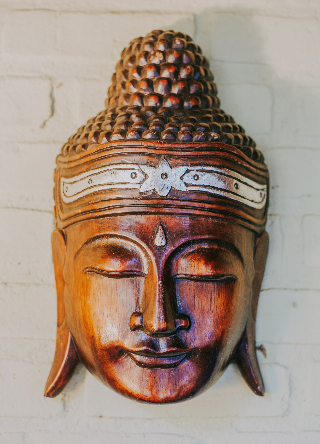 MÁSCARA ROSTO DE BUDA EM MADEIRA – DECORAÇÃO ESPIRITUAL ARTESANAL 20% OFF