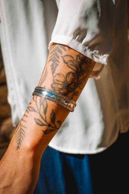 BRACELETE RISCO DEITADO EM PRATA 925 – FEITO À MÃO EM BALI