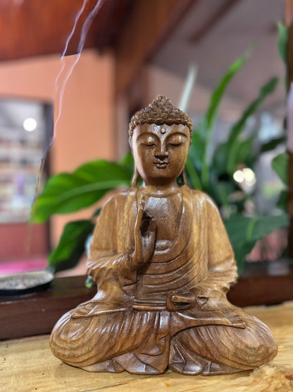 BUDA VITARKA MUDRA – ESCULTURA BALINESA EM MADEIRA ENTALHADA À MÃO