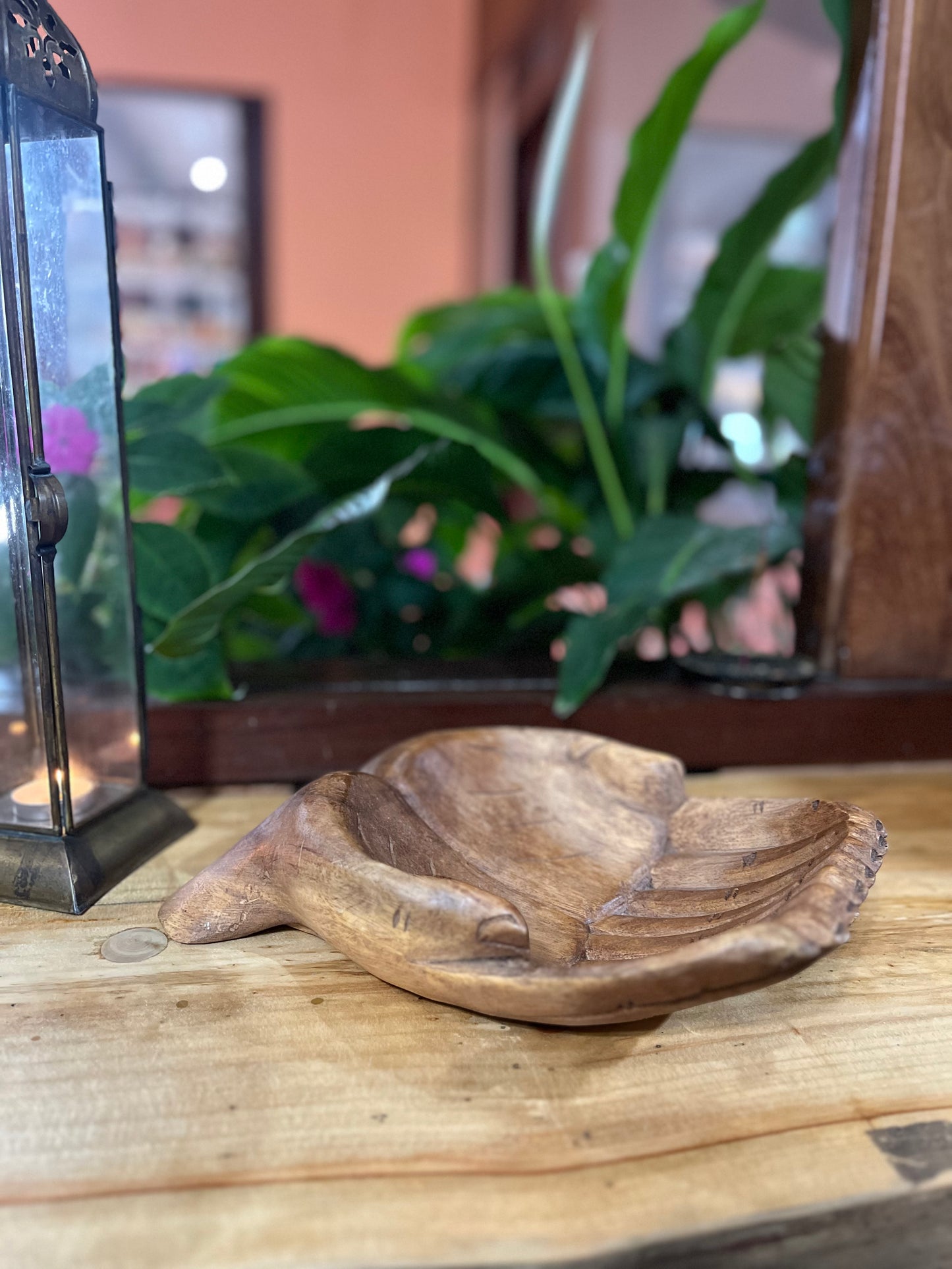 MÃO BALI – ESCULTURA BALINESA EM MADEIRA ENTALHADA À MÃO