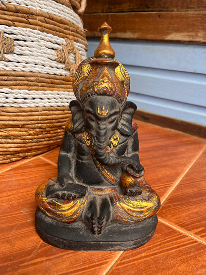 GANESHA SENTADO EM RESINA PEQUENO – ESCULTURA BALINESA DE SABEDORIA E PROTEÇÃO