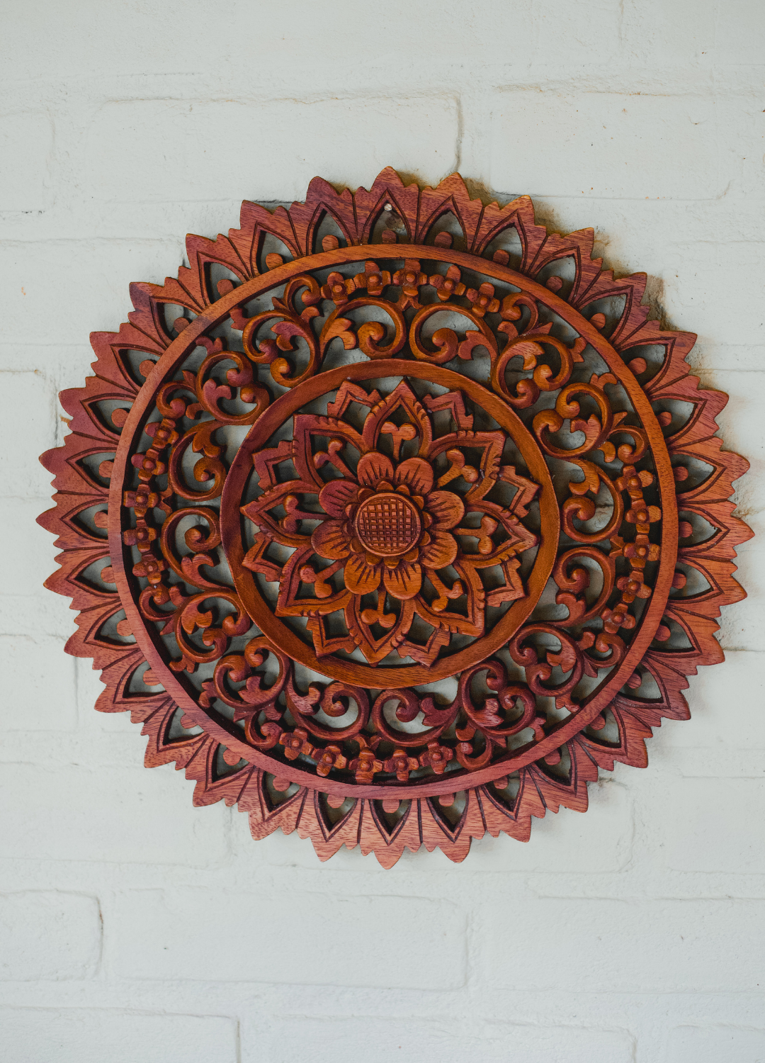 MANDALA FLORAL DÁLIA – ARTE DECORATIVA PARA HARMONIA E BEM-ESTAR