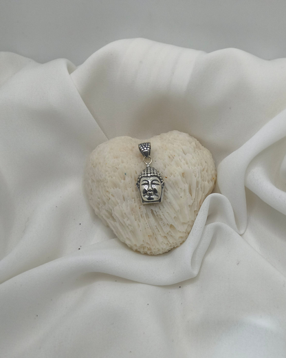 PINGENTE CABEÇA DE BUDA EM PRATA 925 – JOIA ESPIRITUAL DE PROTEÇÃO
