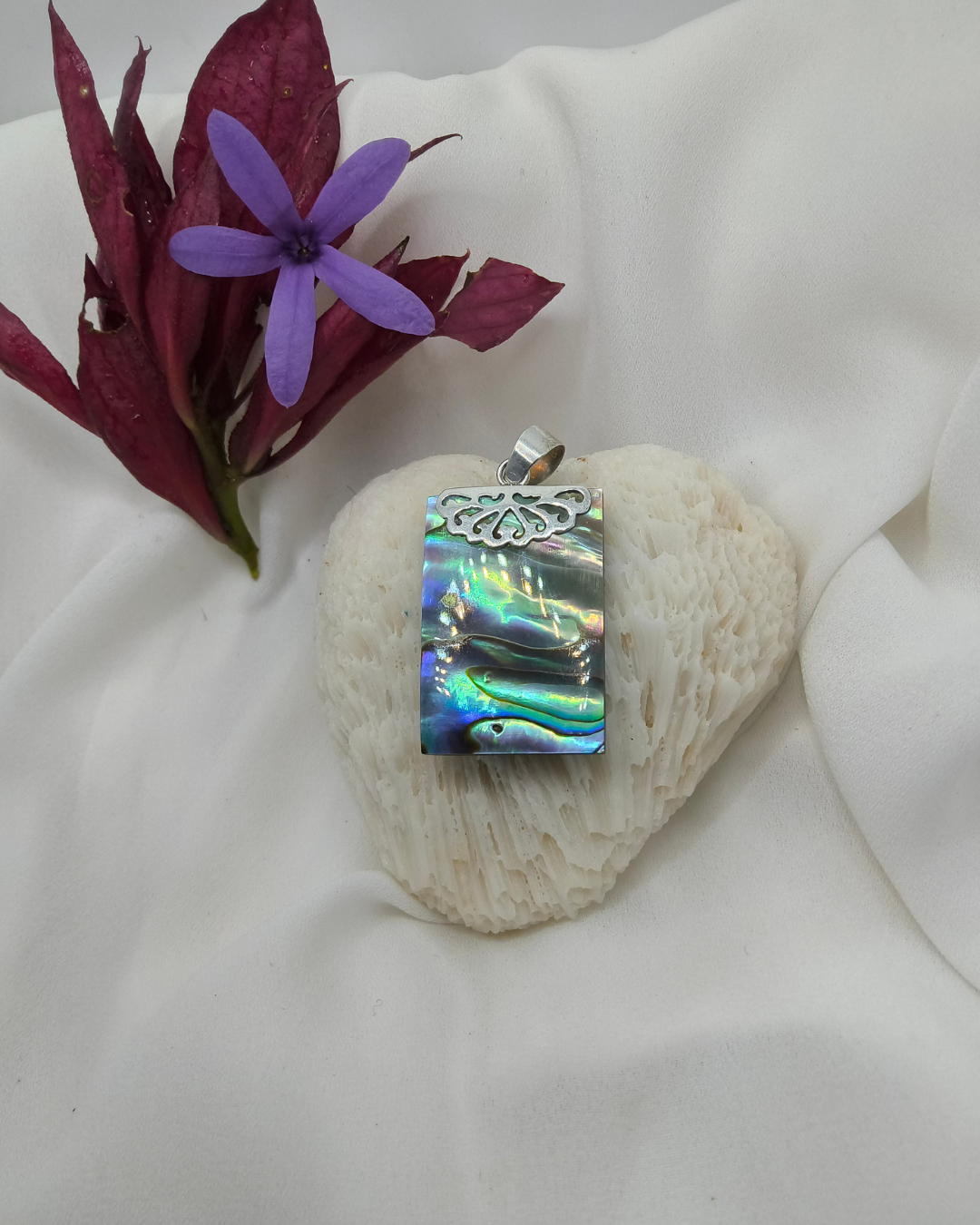 PINGENTE RETÂNGULO ABALONE EM PRATA 925 – ELEGÂNCIA NATURAL